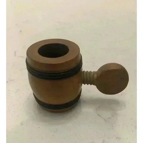 Vintage Wooden Mini Wine Whiskey Barrel Screw Twist Handle Nutcracker Nut - Picture 2 of 4